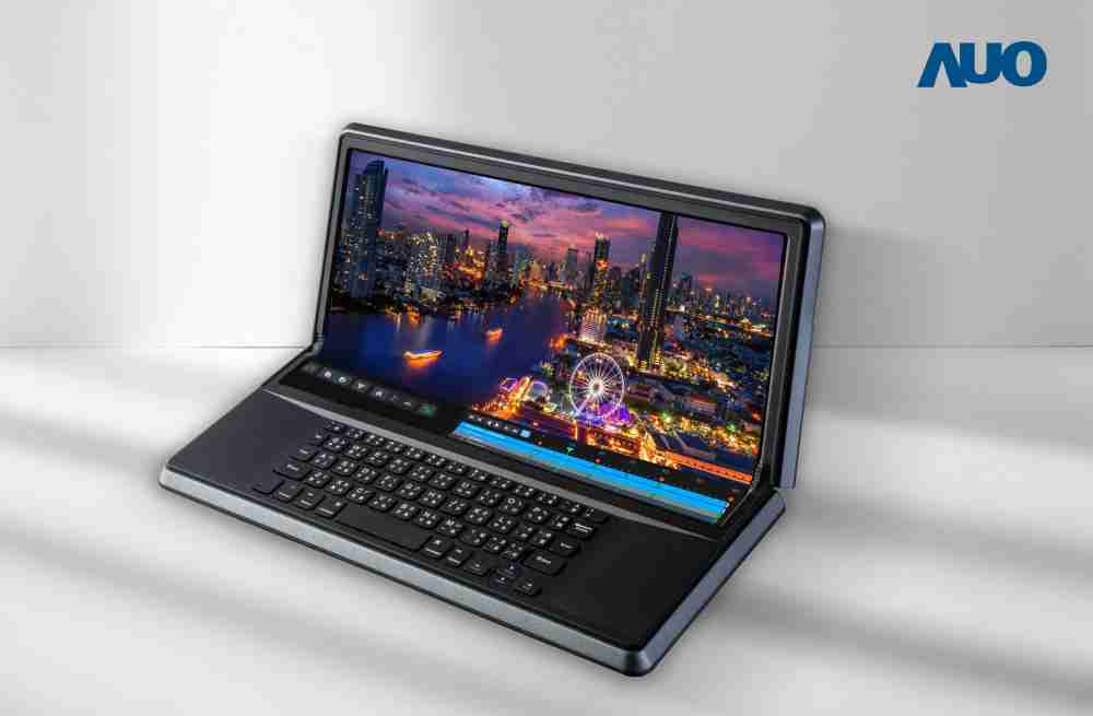 尊龙集团14.6吋Micro LED折迭显示屏幕，，搭配半径4mm的弯折绞炼，，，，以及高画素、、、、高亮度、、、高对比度的显示技术特点，，，即便在大视角下仍保有绝佳色相与亮度